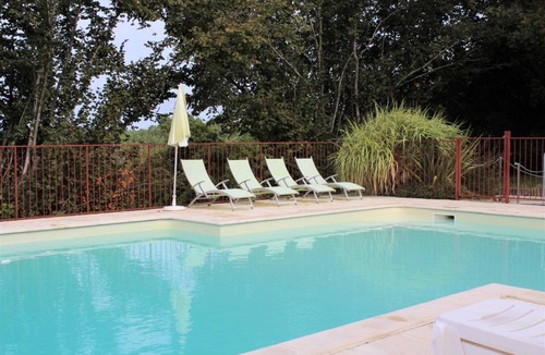 Saint-Amand-de-Belves House | 70 m² Gîte ∙ 3 bedrooms ∙ 6 guests