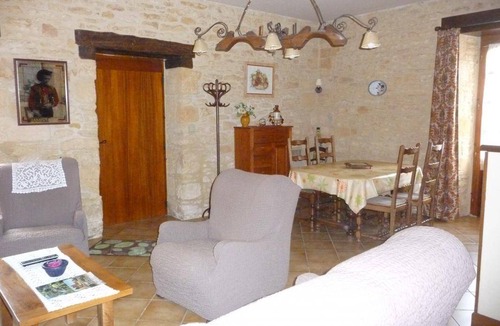 Proissans House | 70 m² Gîte ∙ 2 bedrooms ∙ 4 guests