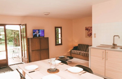 Moncontour House | 70 m² House ∙ 2 bedrooms ∙ 6 guests