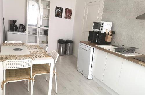 Saintes House | 70 m² House ∙ 2 bedrooms ∙ 4 guests