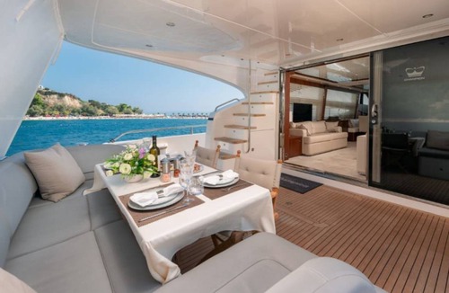 Split Boat Rental | 70 m² Houseboat ∙ 4 bedrooms ∙ 8 guests