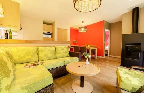 Curcay-sur-Dive House | 70 m² Mobile home ∙ 3 bedrooms ∙ 6 guests