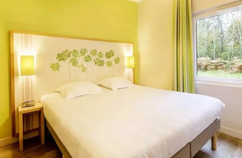 Curcay-sur-Dive House | 70 m² Mobile home ∙ 3 bedrooms ∙ 6 guests