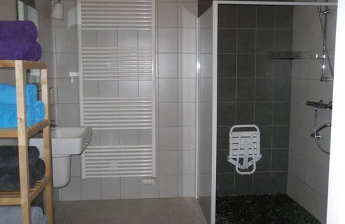 Saint-Pardoux-Corbier House | 72 m² House ∙ 2 bedrooms ∙ 6 guests