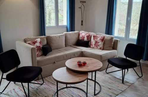 Brossac House | 72 m² House ∙ 3 bedrooms ∙ 6 guests