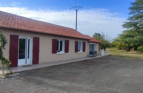 Prigonrieux Villa | 75 m² detached house with heated swimming pool and tennis court