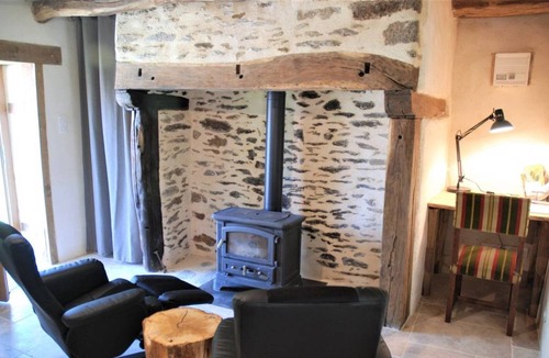 Saint-Merd-de-Lapleau House | 75 m² Gîte ∙ 1 bedroom ∙ 2 guests