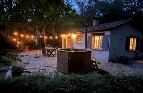 Sainte-Foy-de-Longas House | 75 m² House ∙ 2 bedrooms ∙ 4 guests