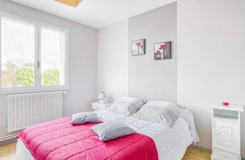 Cersay House | 75 m² House ∙ 3 bedrooms ∙ 6 guests