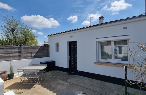Rochefort House | 75 m² house with garden - classified 3*.