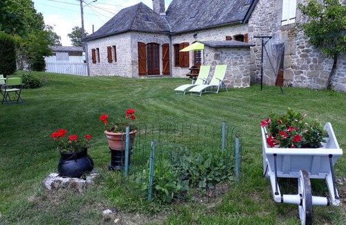 Saint-Martial de Gimel House | 78 m² Gîte ∙ 2 bedrooms ∙ 5 guests