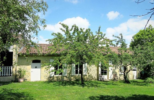 Vertheuil Other | 80 m² Accommodation ∙ 1 bedroom ∙ 4 guests