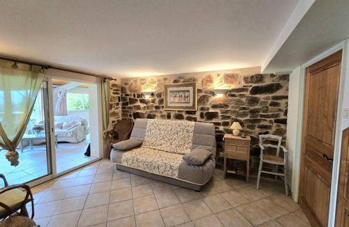 Saint-Jory-de-Chalais Cottage | 80 m² Cabin ∙ 1 bedroom ∙ 2 guests