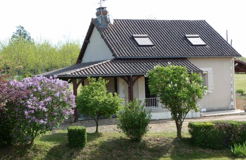 Thiviers House | 80 m² Gîte ∙ 3 bedrooms ∙ 5 guests