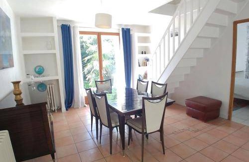 Cenon House | 80 m² House ∙ 3 bedrooms ∙ 6 guests