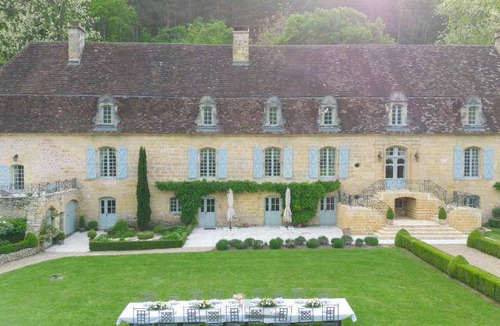Mauzens-et-Miremont Villa | 800 m² Villa ∙ 10 bedrooms ∙ 20 guests