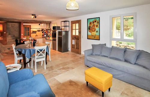 Apt House | 82 m² House ∙ 2 bedrooms ∙ 6 guests