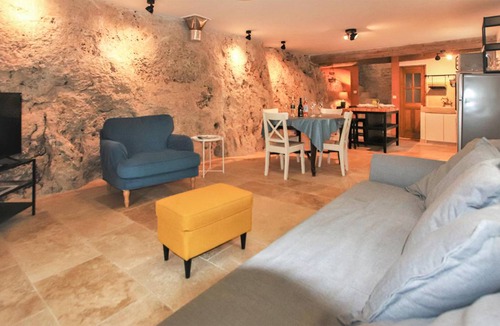 Apt House | 82 m² House ∙ 2 bedrooms ∙ 6 guests