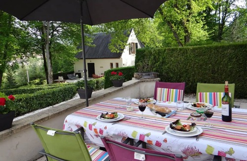 Carlux House | 82 m² House ∙ 3 bedrooms ∙ 6 guests