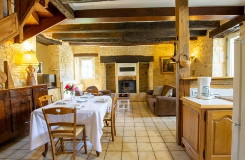 Saint-Aubin-de-Nabirat Cottage | 83 m² Cabin ∙ 3 bedrooms ∙ 6 guests