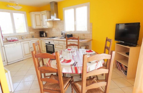 Saint-Jean-de-Marsacq House | 83 m² Gîte ∙ 2 bedrooms ∙ 5 guests