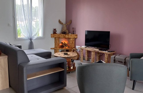 Escource House | 83 m² House ∙ 2 bedrooms ∙ 4 guests