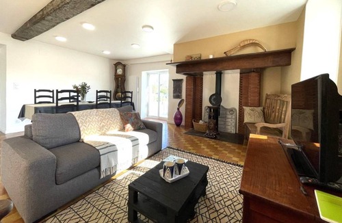 Ainharp House | 85 m² Gîte ∙ 2 bedrooms ∙ 5 guests