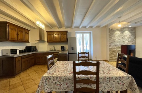 Arette House | 85 m² Gîte ∙ 2 bedrooms ∙ 4 guests