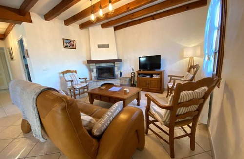 Saint-Pee-sur-Nivelle House | 86 m² Gîte ∙ 3 bedrooms ∙ 6 guests