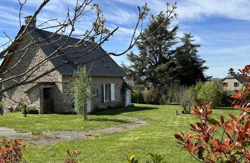 Saint-Yrieix-le-Dejalat House | 90 m² Gîte ∙ 2 bedrooms ∙ 4 guests