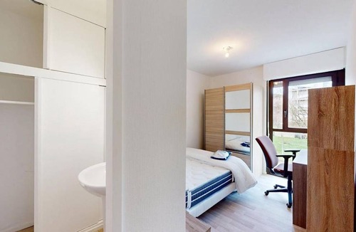 Bordeaux Resort | 90 m² Private room ∙ 1 bedroom ∙ 1 guest
