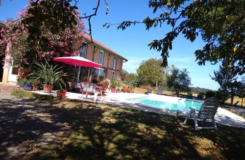 Montsoue House | 92 m² Gîte ∙ 2 bedrooms ∙ 4 guests