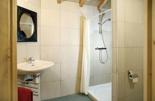 Varaignes House | 92 m² House ∙ 4 bedrooms ∙ 8 guests
