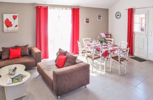 Violes House | 93 m² House ∙ 3 bedrooms ∙ 6 guests