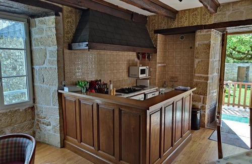 Saint-Robert House | 95 m² Gîte ∙ 3 bedrooms ∙ 6 guests