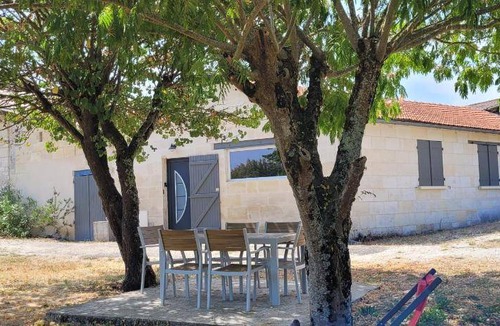 Galgon House | 95 m² House ∙ 3 bedrooms ∙ 6 guests