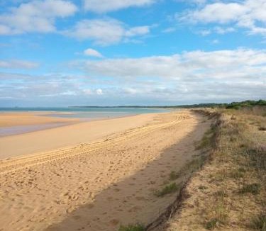 Saint-Georges-d'Oleron House | A 80m de la plage de Plaisance pour 8 personnes