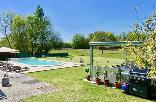 Vanzac House | A beautifully renovated old Hunting Lodge with stunning countryside views