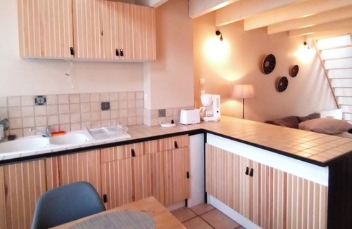 Marsilly House | A loft feel for this charming, quiet apartment in a seaside village