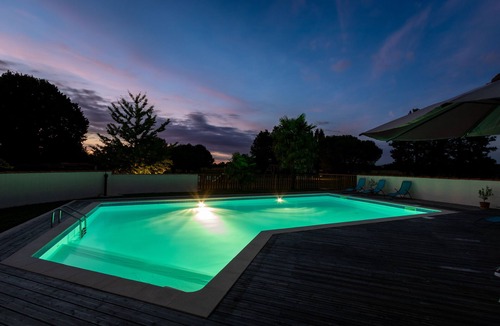 Saint-Simon-de-Pellouaille Cottage | A Proximité de Saintes, Gîte Climatisé 4/5 Personnes Avec Piscine