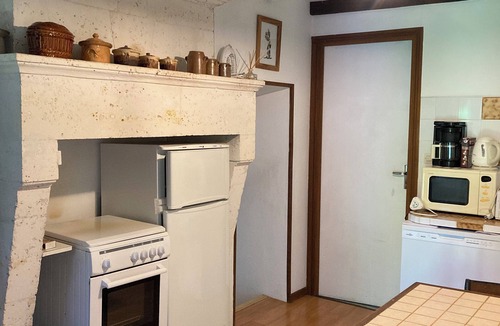 Champagne-et-Fontaine House | A rejuvenating stay in a quiet, rustically charming gîte
