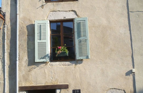 Bellac House | A riverside house in Bellac by a park with lovely views of the medieval town.