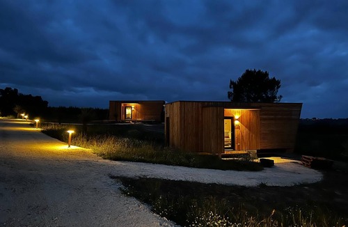 Berson Cabin | A unique & tranquil vineyard cabin nestled amongst the vines