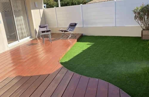 Arsac House | Accommodation with spa and private terrace