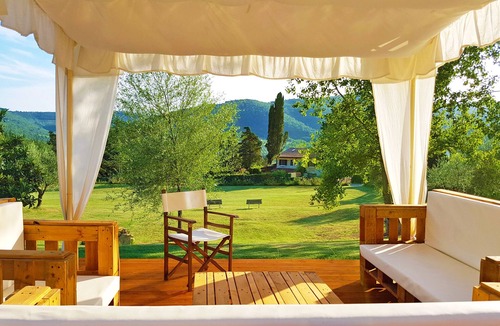 Rignano sull'Arno Villa | AGRITURISMO in FLORENTINE HILLS-CHIANTI. 100% Travelers Recommend.