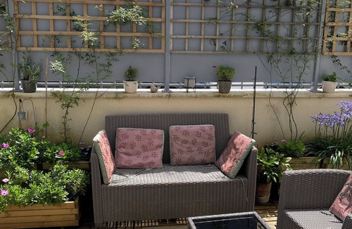 Quartier de l'Hippodrome House | Air-conditioned house 50m² with terrace, parking - 7 min shops and 10 min beach.