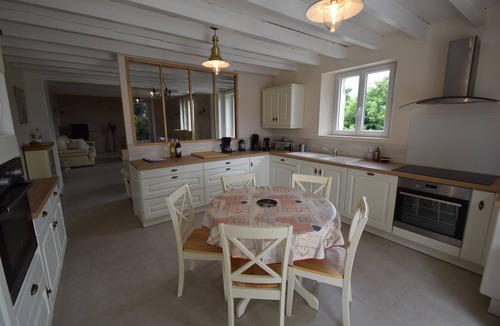 Fonroque House | All ensuite property, secluded area with private heated pool up to 15 guests