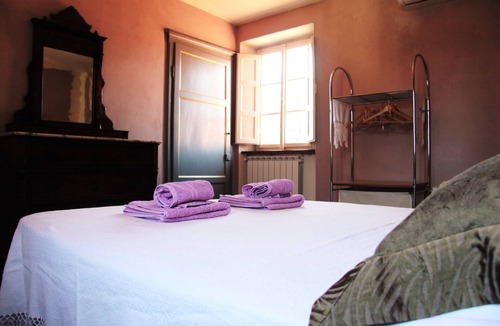 Lucca Historical Center House | Altana Panoramic