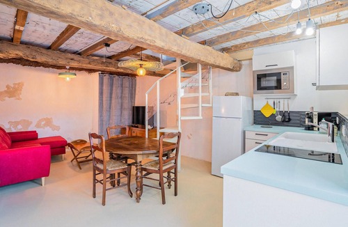 Mortagne-sur-Gironde House | Amazing home in Mortagne-sur-Gironde