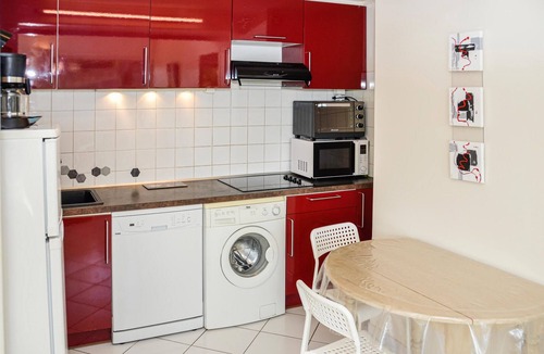 Le Pradet House | Amazing home in Le Pradet with kitchen